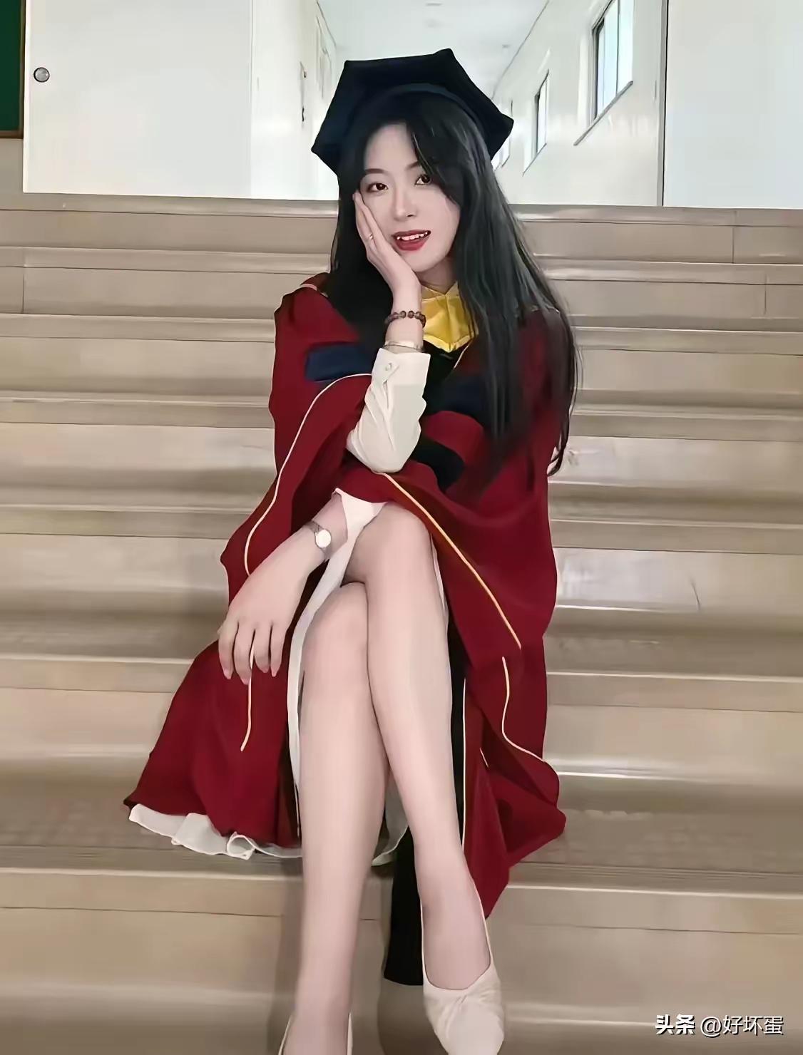 防火防盗防熟人

8月13日，文文女士去韩国大邱领取毕业证，她在国内的工作早已经