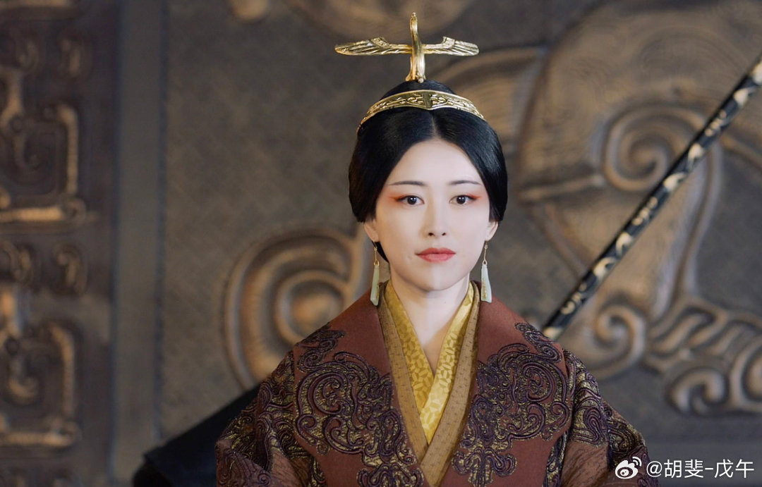 主观的预期是不对的；不如冷静客观科学的观察走势 