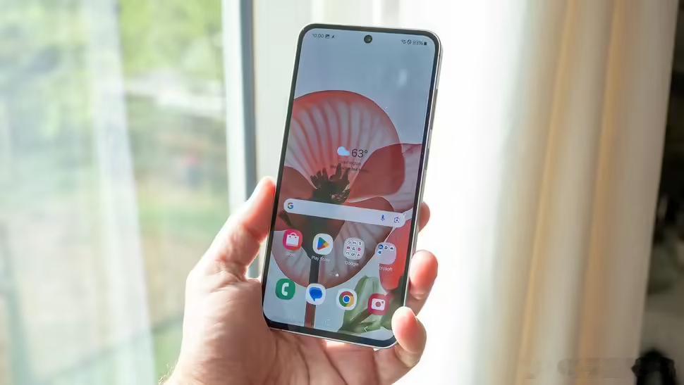 三星Galaxy S24 FE手机在高亮度模式（HBM）下采用DC调光，摒弃常见