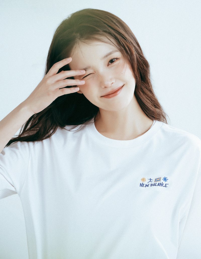 260511 IU X New balance 