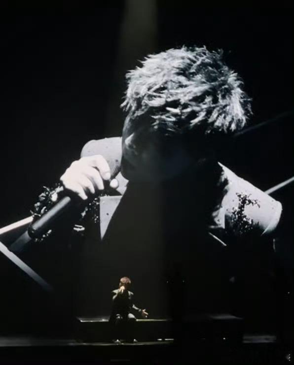 胡彦斌新身份解锁“四旬唱跳型爱豆”！舞台律动带感，细节藏巧思，唱跳松弛又享受，打