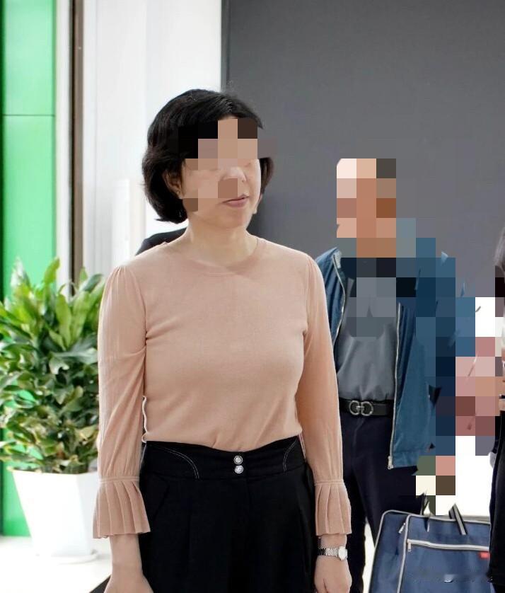 太狗血了，电视剧都不敢拍：湖南永州周某某疑似出轨多人、巨额赔偿、司法立案……
