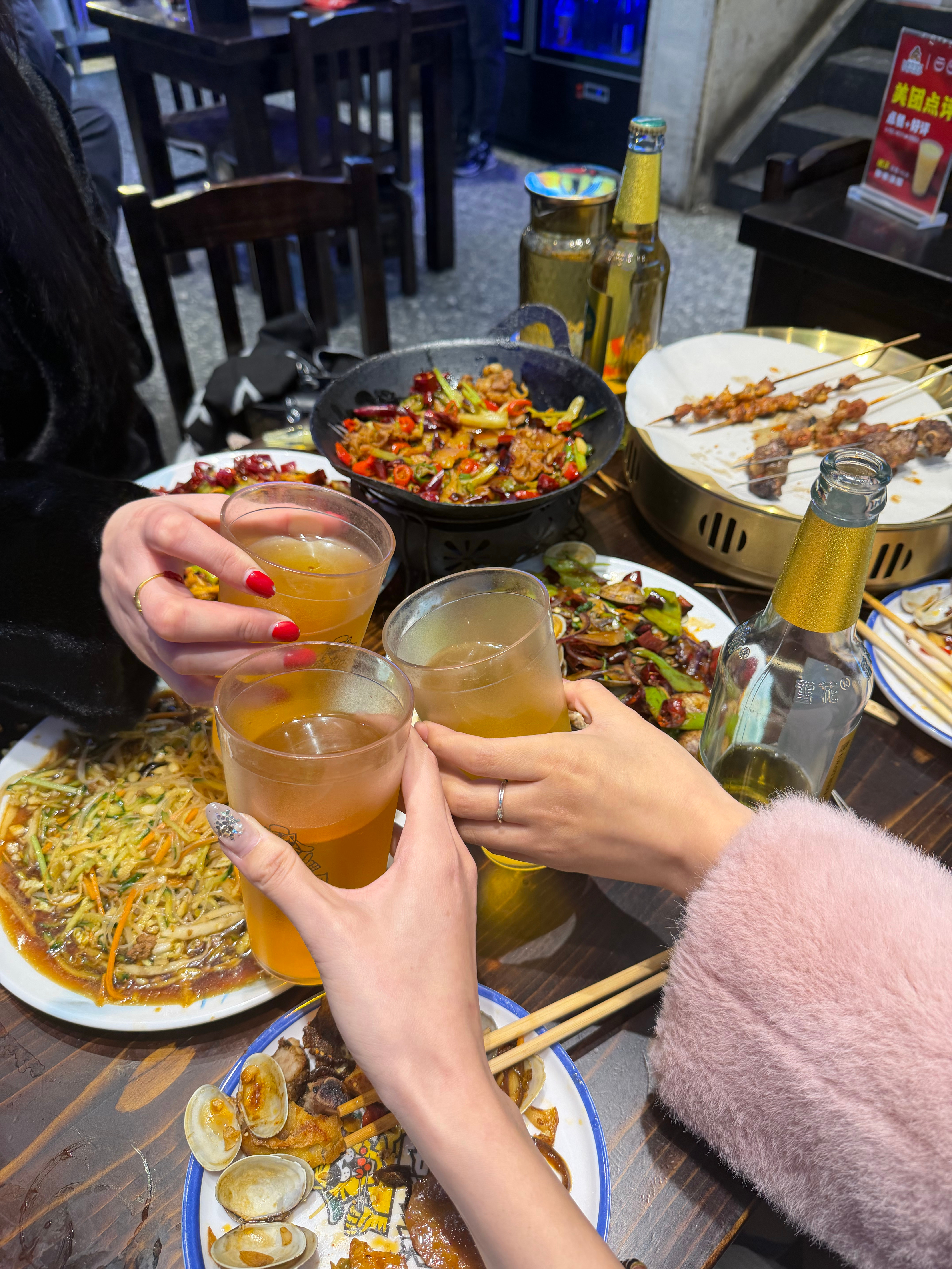 时间不会回头 我也只珍惜当下所拥有的 石家庄·中山东路