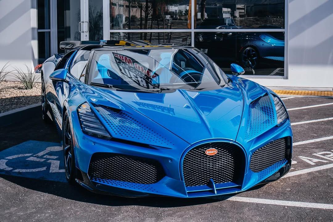 美国布加迪顶级VIP收藏家Hezy shaked最新定制一台Bugat...