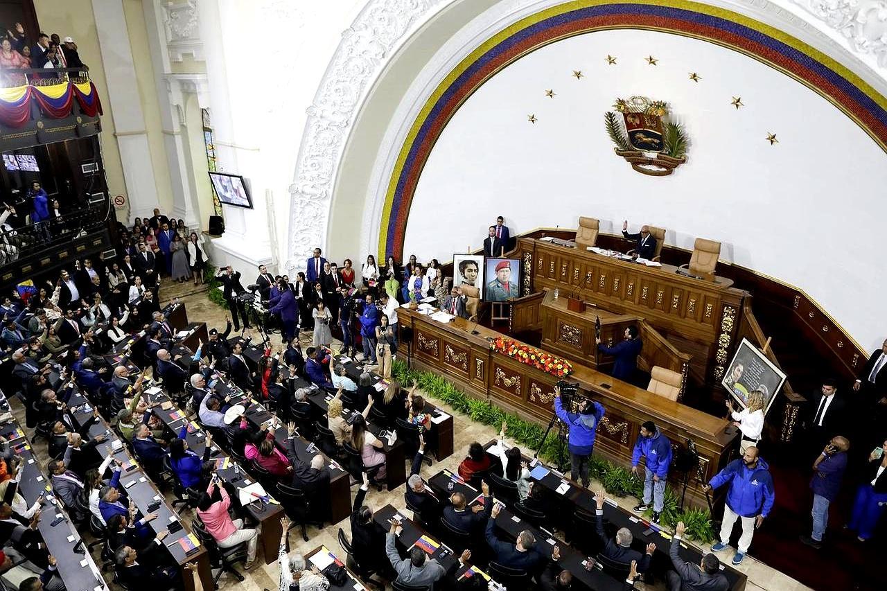 委内瑞拉不值得可怜！
近日，委国竟然举全国之力，召开大会一读通过一项“允许外国公