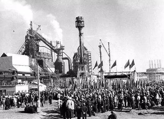 如果清朝不是满人当皇帝，能赶上工业革命吗？我直说了：大概率不可能！别瞎想，不管是