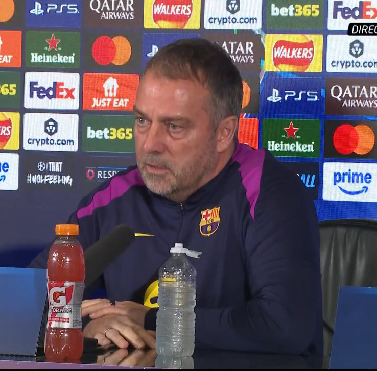 弗里克： 我和哈维关系很好。我去拜访他的时候和他聊过，那是一次非常愉快的经历。 