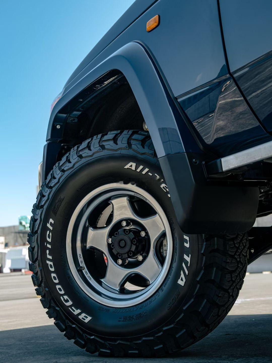 TOYOTALc76BradleyVBFG ko3LANDCRUISER REC