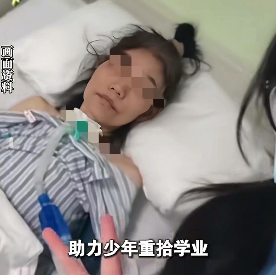 真的被这帮年轻人狠狠上了一课。谁再敢说现在的孩子自私冷漠，我第一个不答应。
 