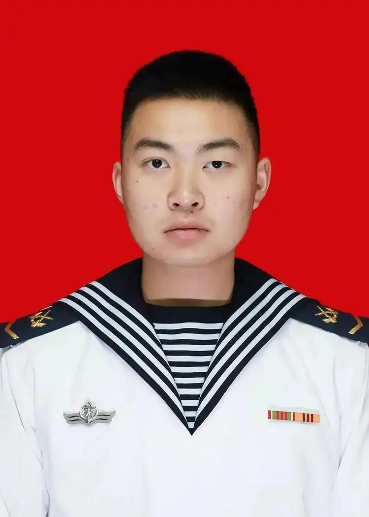 沈科（2000年6月-2024年9月30日），男，湖南省岳阳临湘市人，生前系海军