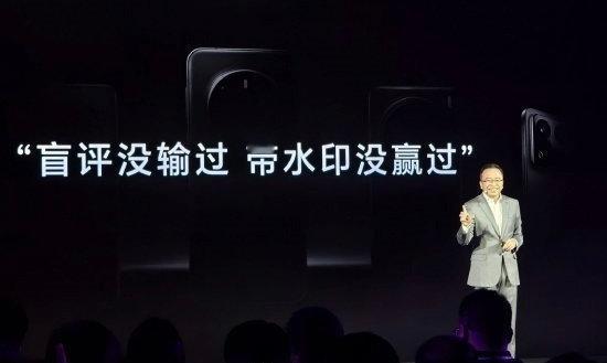 “盲测没输过，带水印没赢过”荣耀赵明称要用强大的实力碾压偏见！确实是实力强大，在