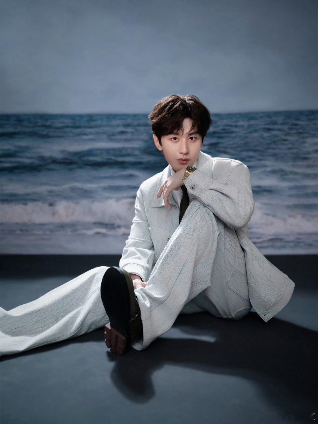 成毅两京十五日cy成毅朱瞻基希望日出是你，日落是你。你只管大步向前走，好好做自己