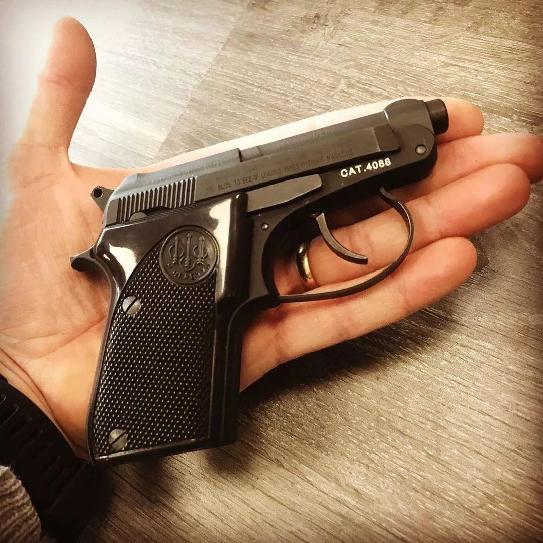 明明近4亿支枪在手，美国人造反为啥比登天还难？说白了，美国人手上的枪就是看着唬人