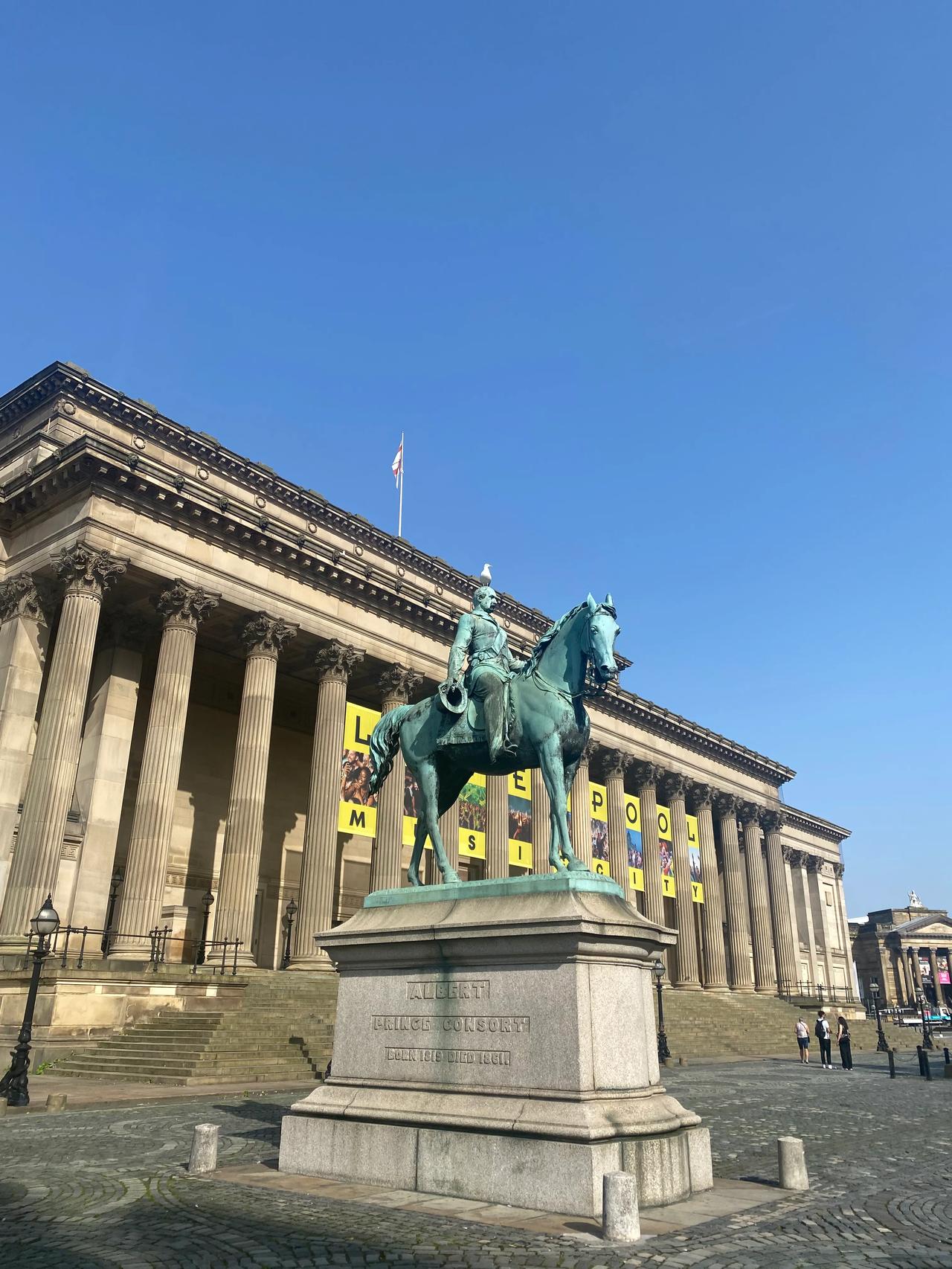 利物浦真的美！