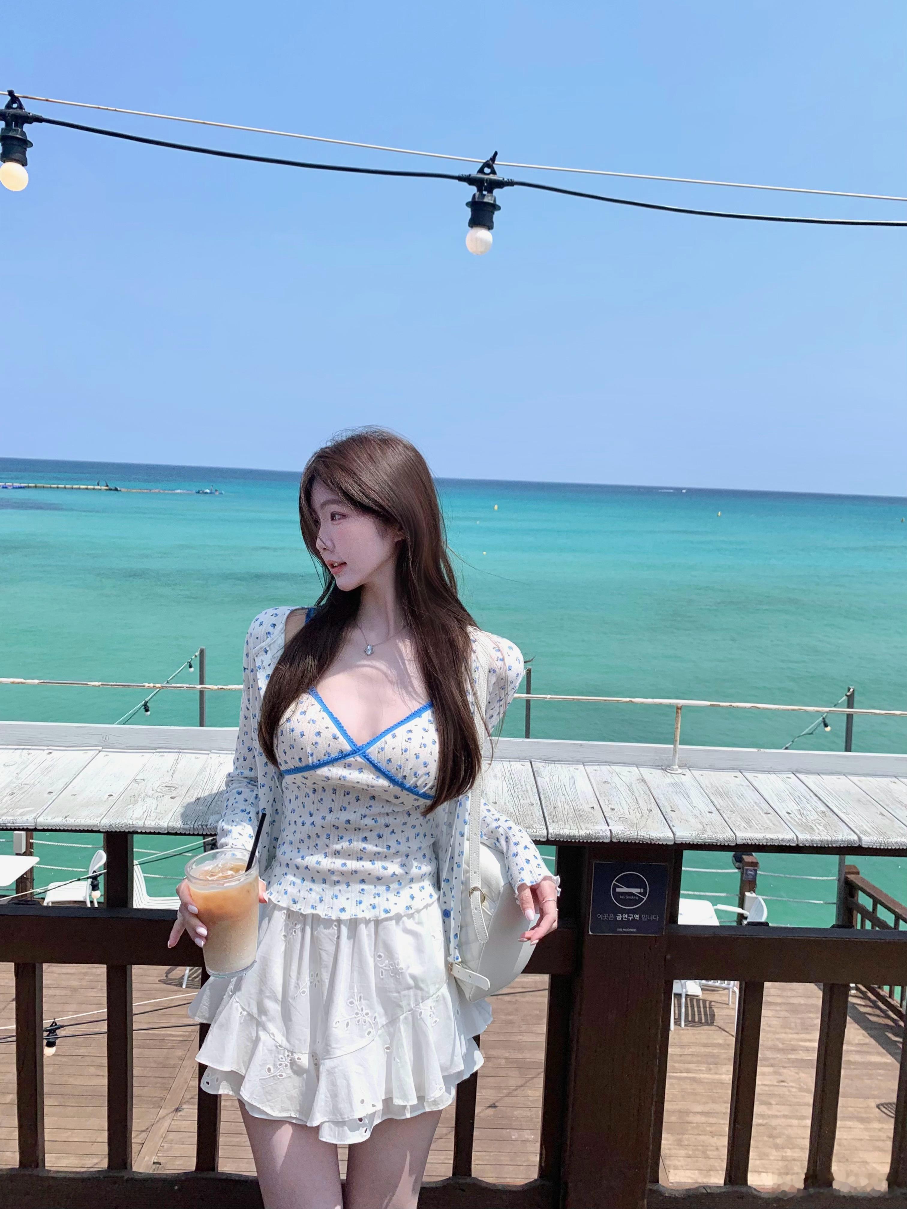 清纯小白花🐇 ​​​