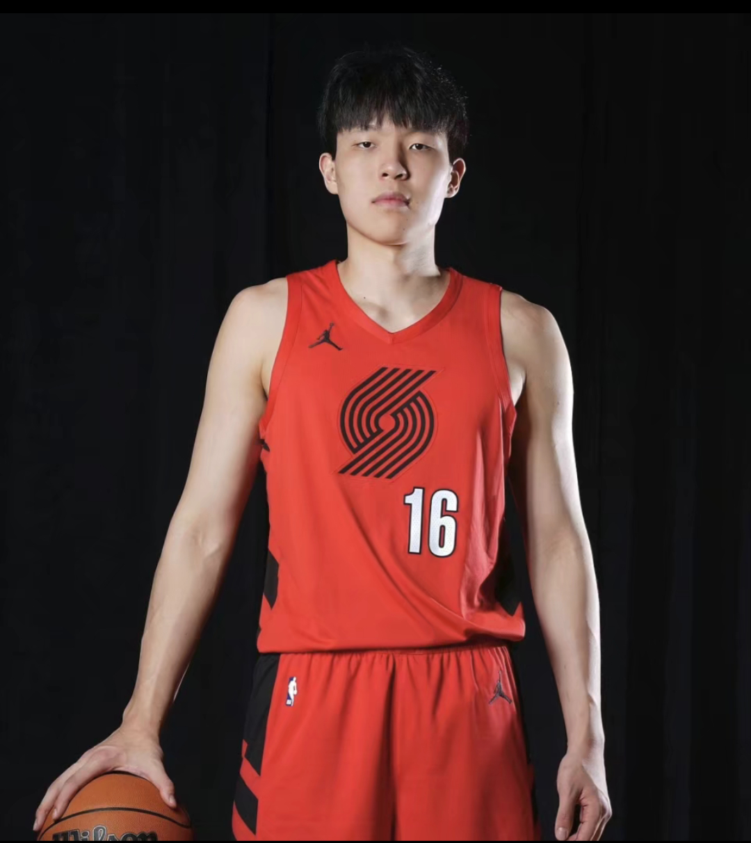 NBA常规赛，开拓者117-110战胜国王，而今天杨瀚森出战9分多钟，投篮3中1