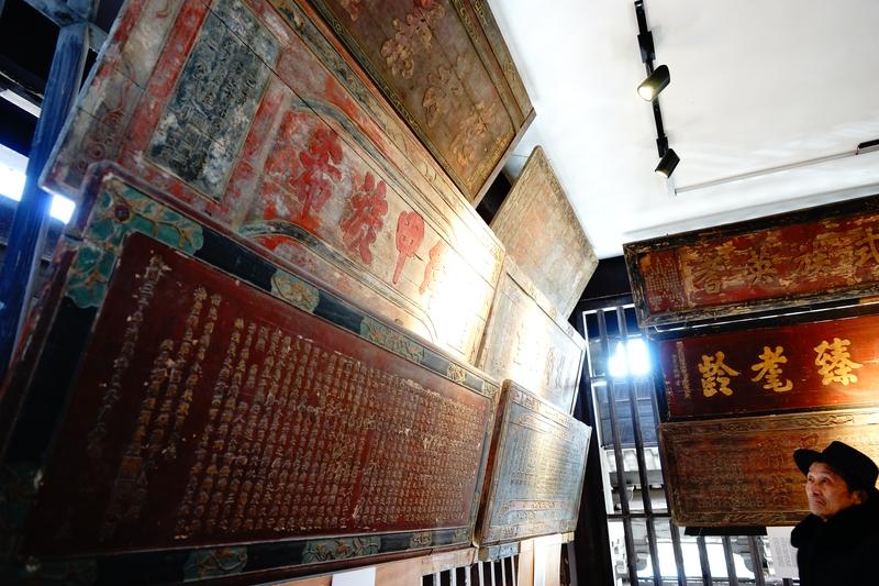 历史上的今天：1月8日是一个充满历史意义的日子。回顾过去，许多重要人物和事件都在