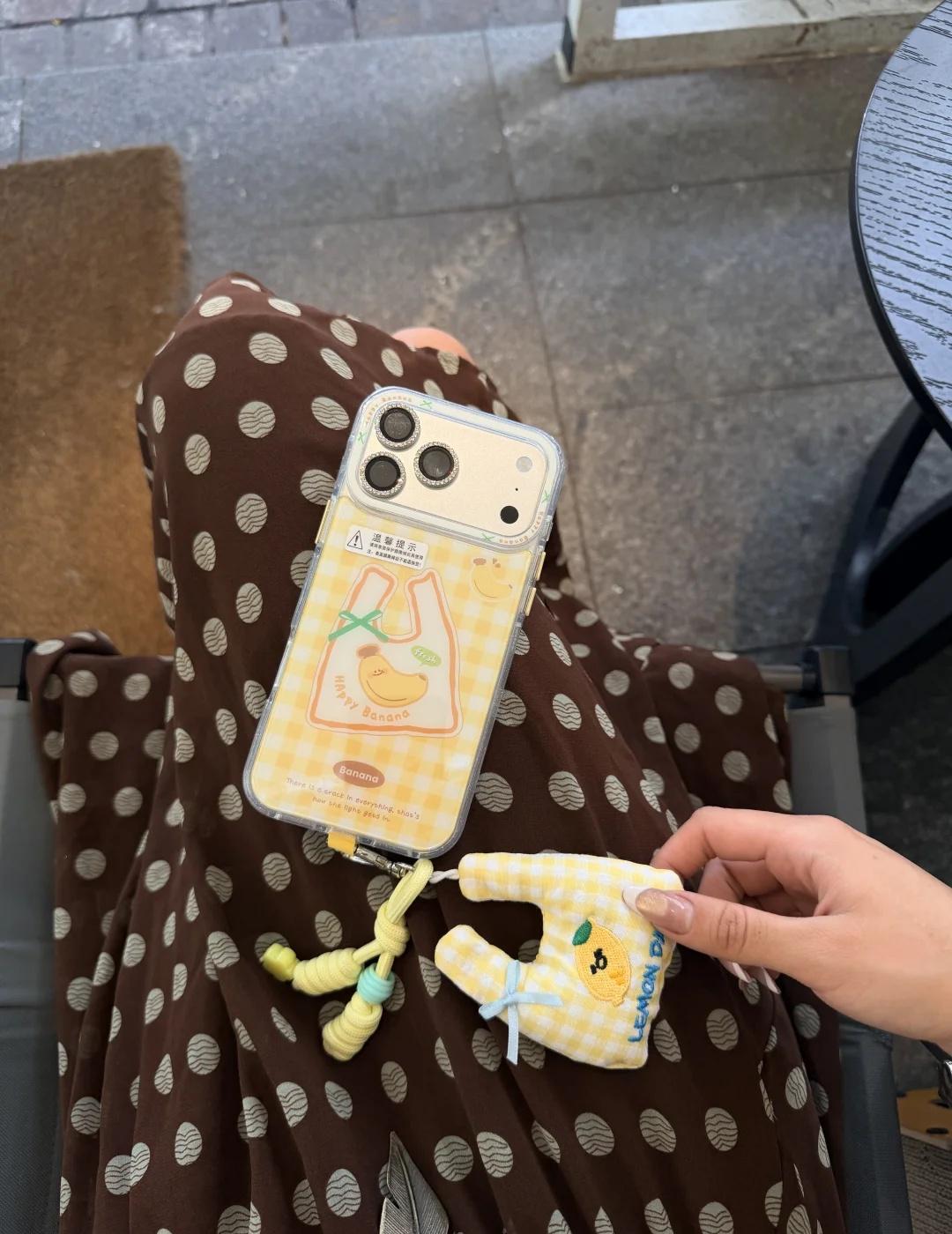 怎么会有这么可爱的手机壳～🍌
可爱手机壳 韩系ins手机壳 苹果17绝美手机壳