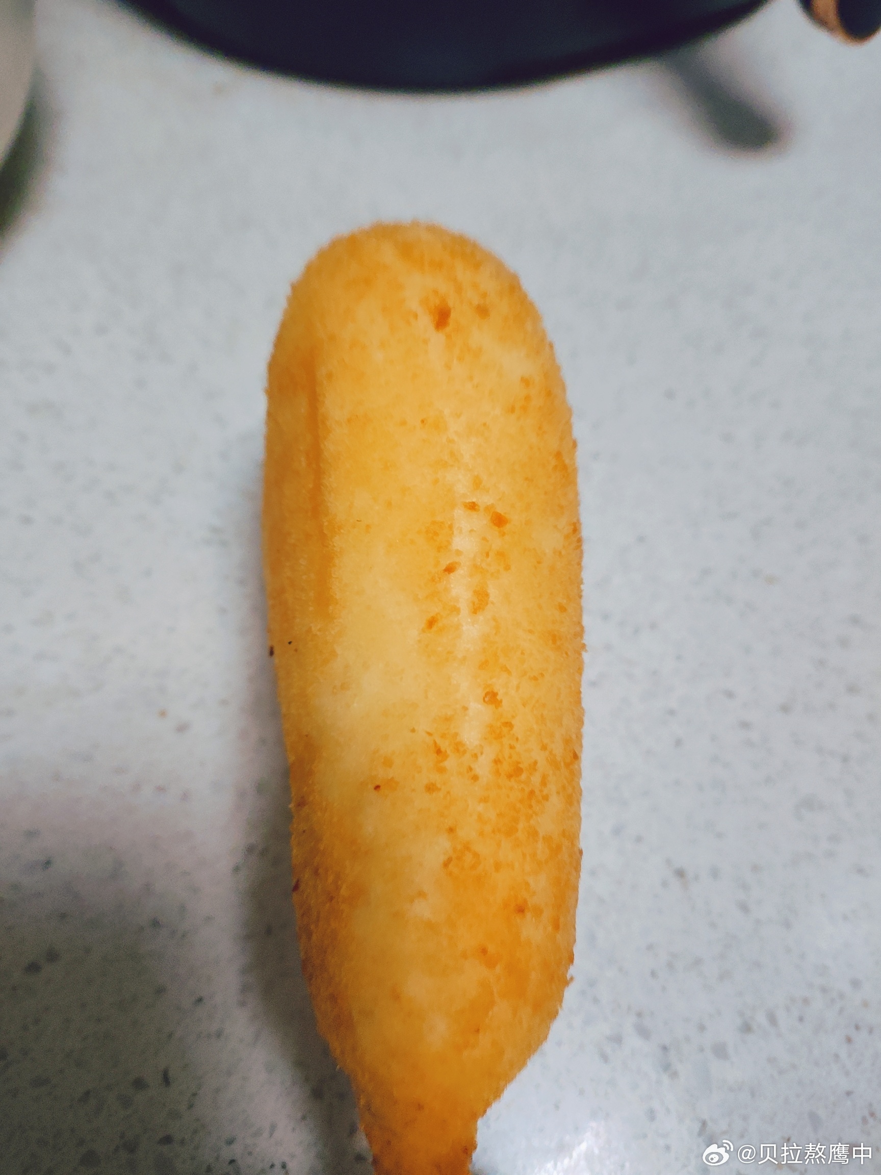 早早早这种半速食真的很方便早上热一热就能吃了推荐这个芝士热狗棒就是火腿肠有点少啊
