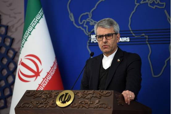 伊朗方面认为，中国可以在美国和伊朗之间充当调停人。显然，伊朗并不想一直打下去，还