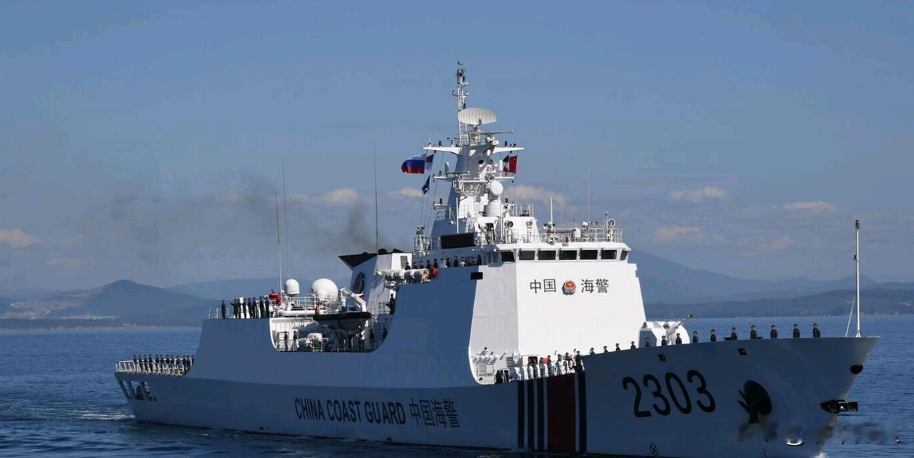 我国海警编队，访问俄罗斯海参崴。
我国海警出动了两艘818型海警船，属于3000