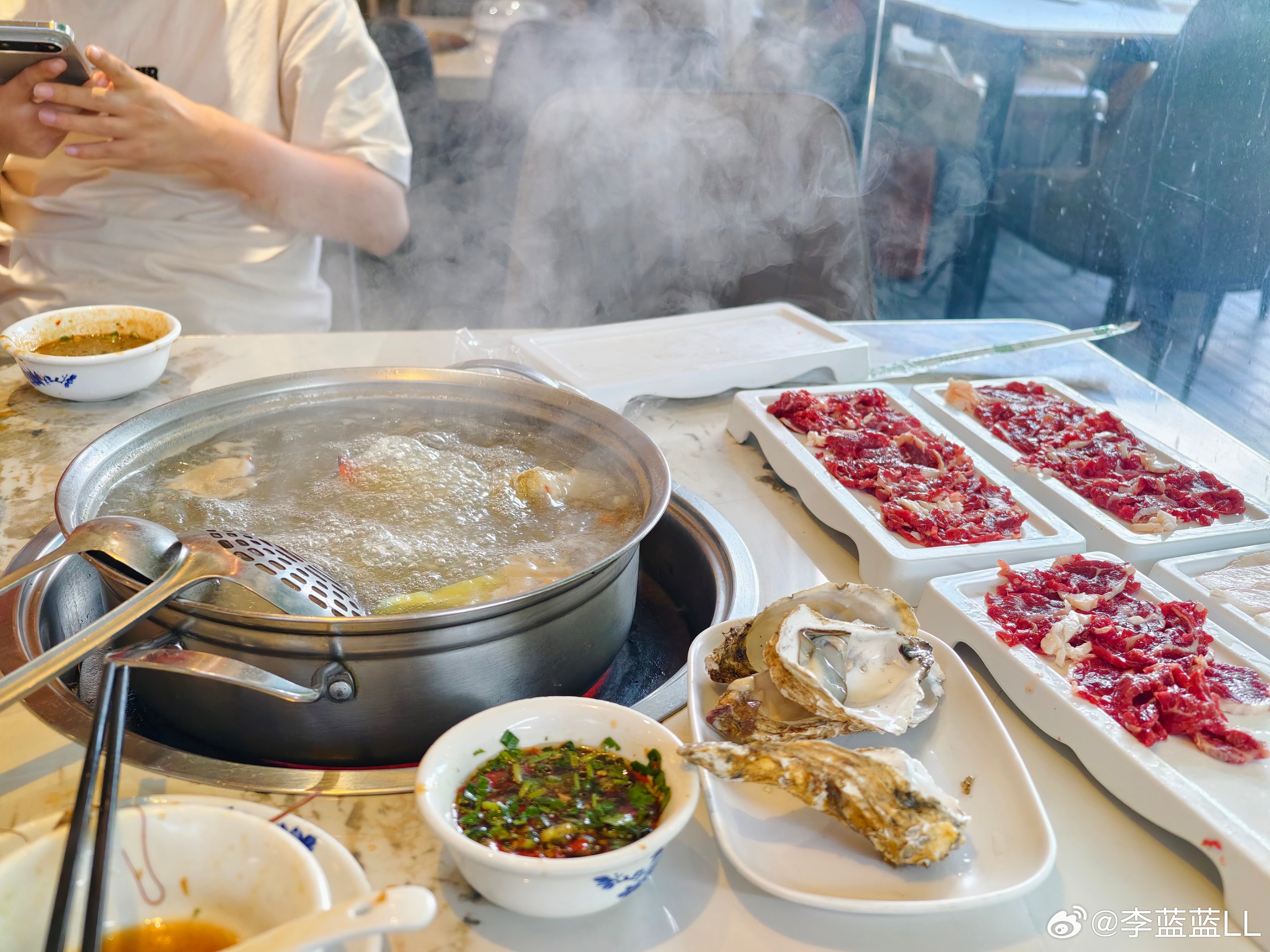 消失许久的美食博主重出江湖，掌声在哪里👏👏👏👏 ​​​