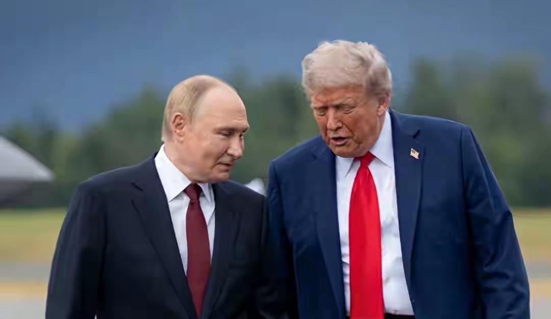 1月的达沃斯论坛本应成为全球经济领袖共商合作、展望增长的年度盛会，然而三场突如其