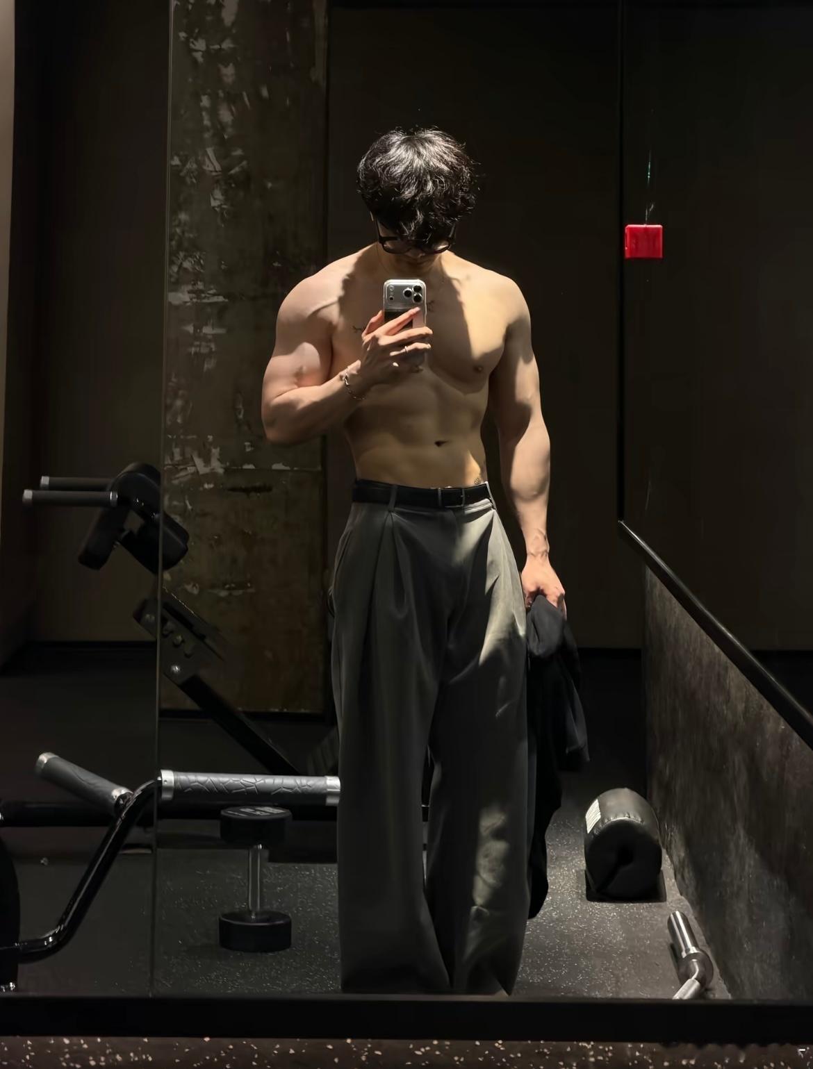 宝宝吃晚饭了吗健身张宏涛