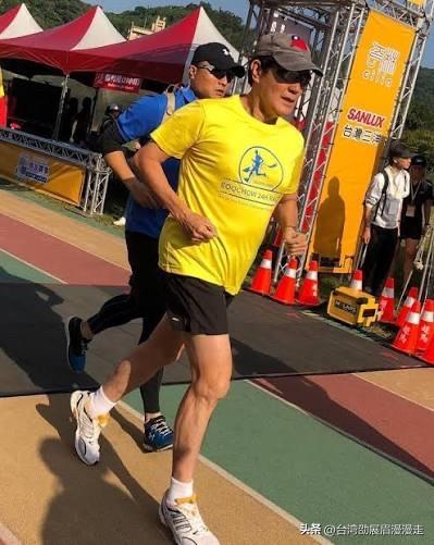 台北人在苏州，呜～我最欣赏的台湾政坛人物「小马哥」居然爆出失智的消息。她的太太面