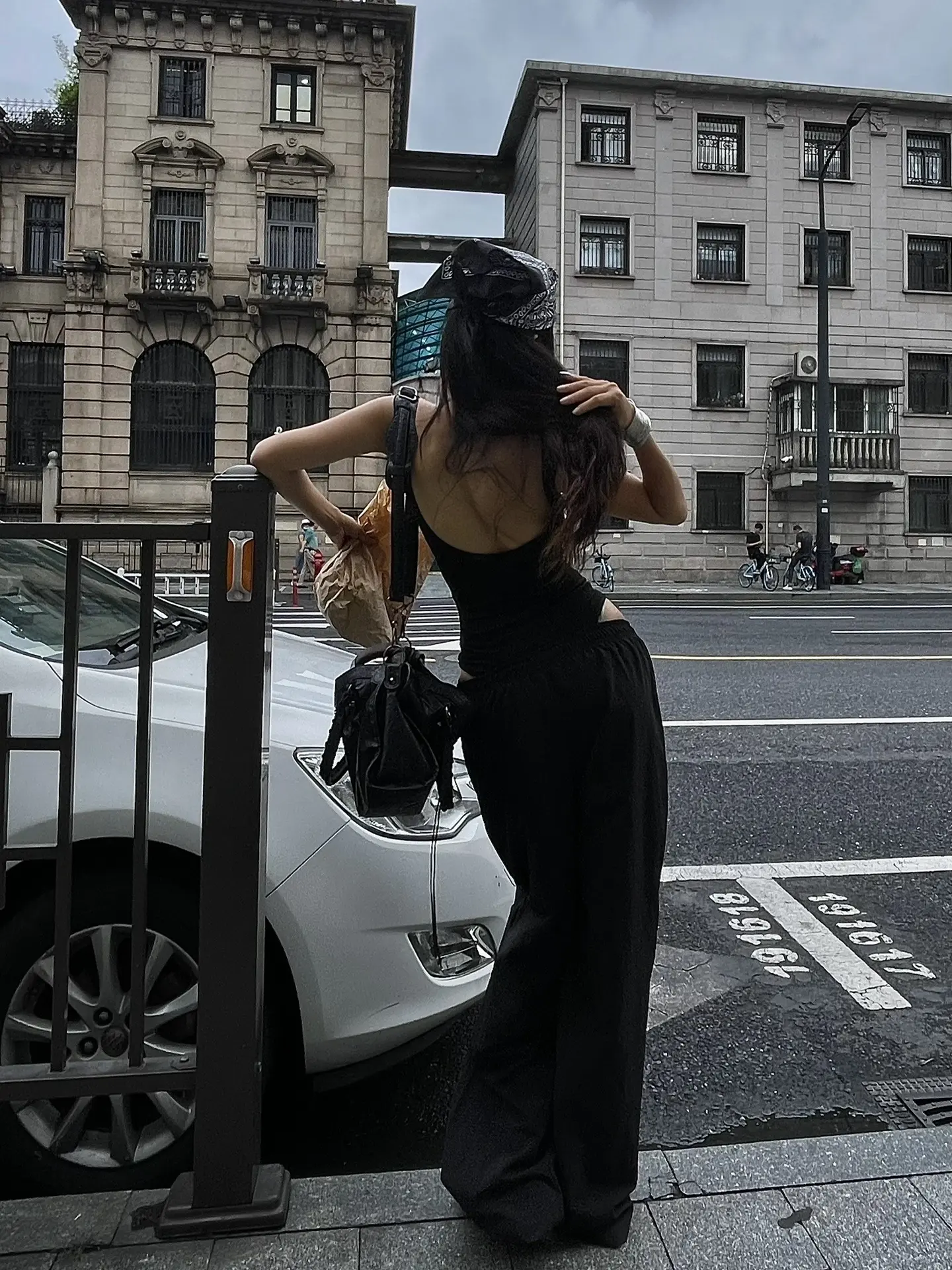暴雨前。
