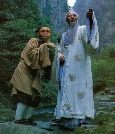 为啥菩提老祖要教孙悟空本领，又不让他提师傅的名字呢？主要是要他学会变化之术和腾云