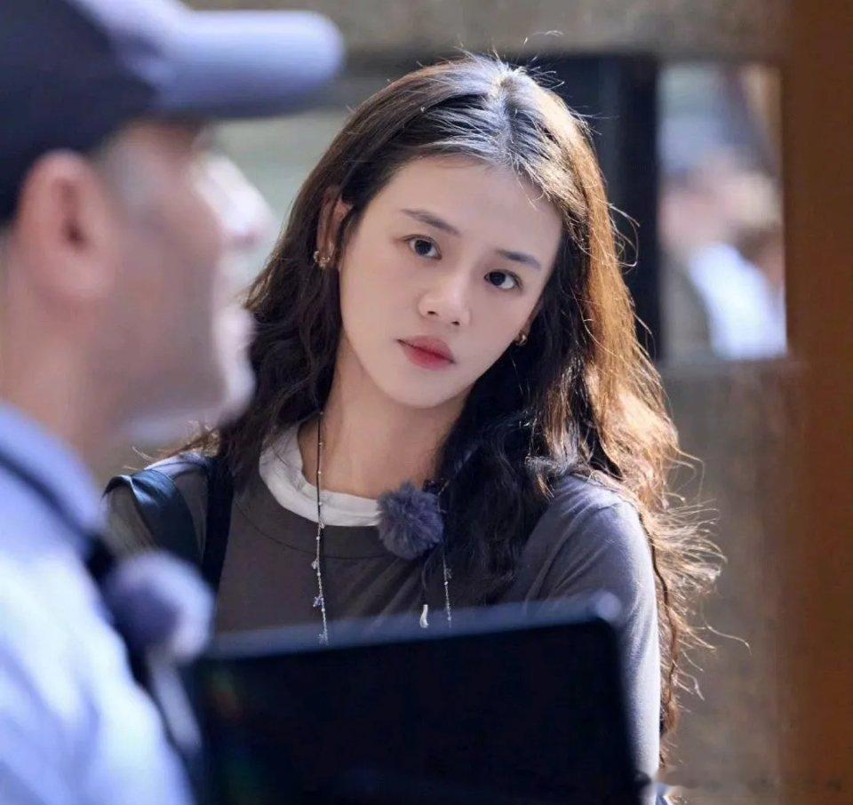 马思纯告别花少飙泪写信，一句“我爱你”戳中多少人！ 最近看《花少》收官，马思纯那