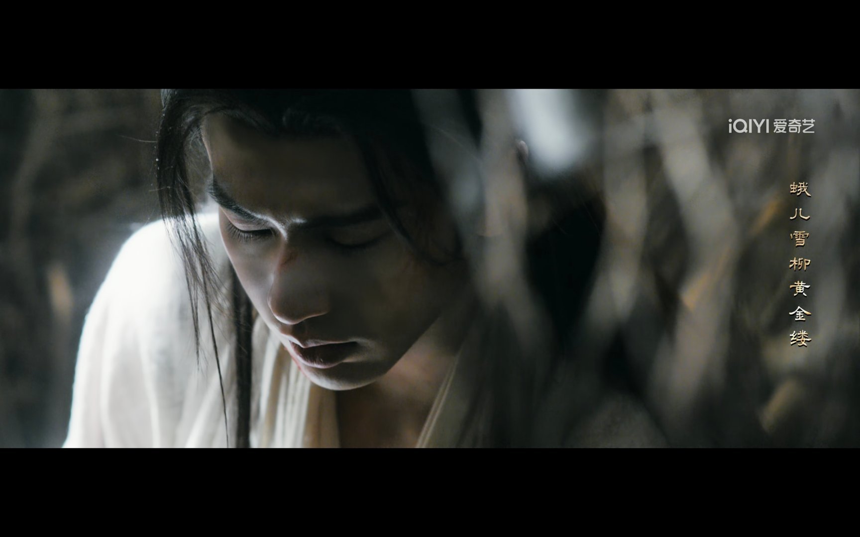 建模脸在哪里都能出神图 