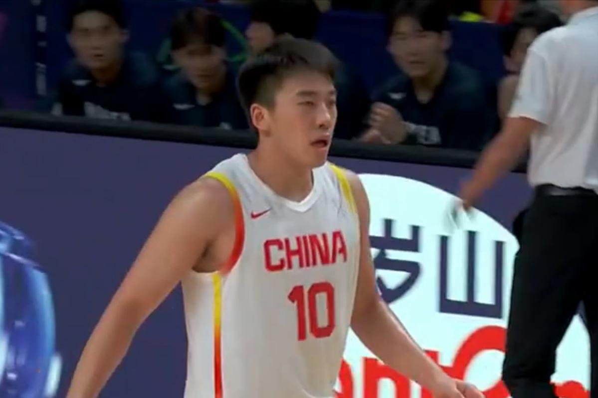 捡到宝了！王俊杰出场近25分钟，14投9中砍下21分8个篮板。

如果说此前的系