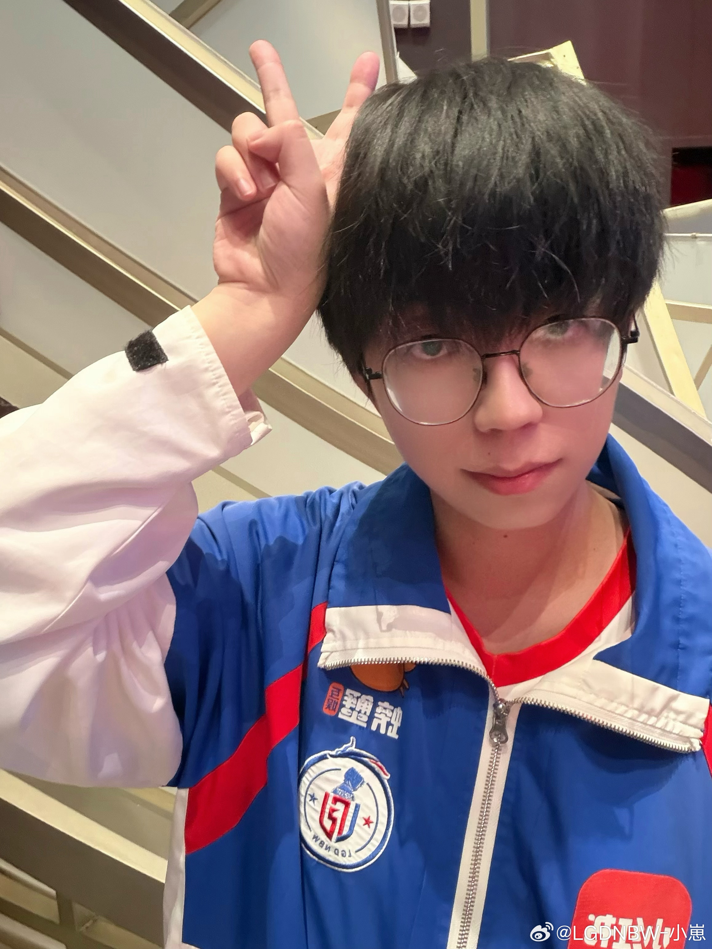 LGDNBW战胜RW小崽XZX 继续加油 