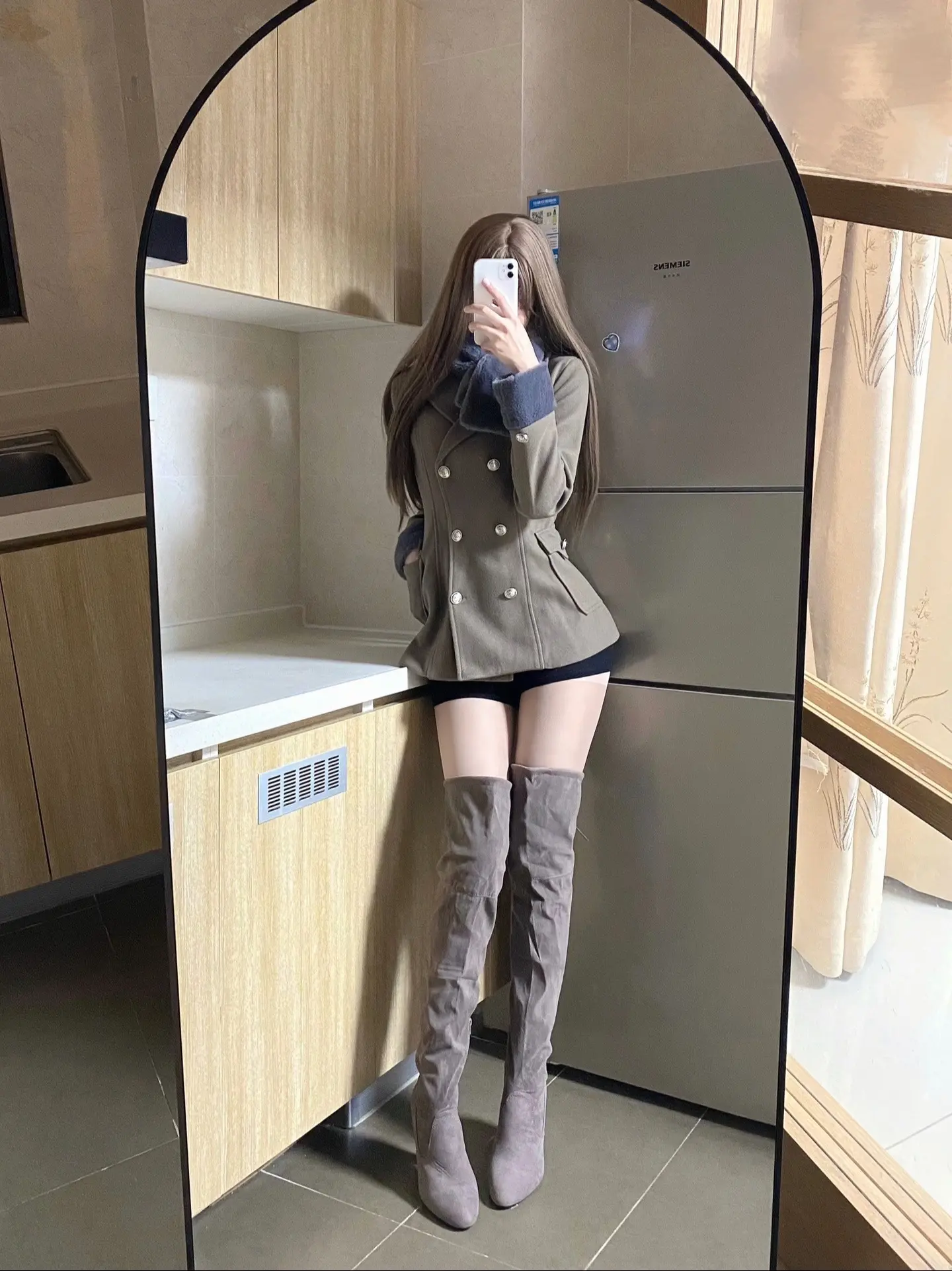 人总是爱上模糊不清的感觉 朦胧的照片 暧昧的情感