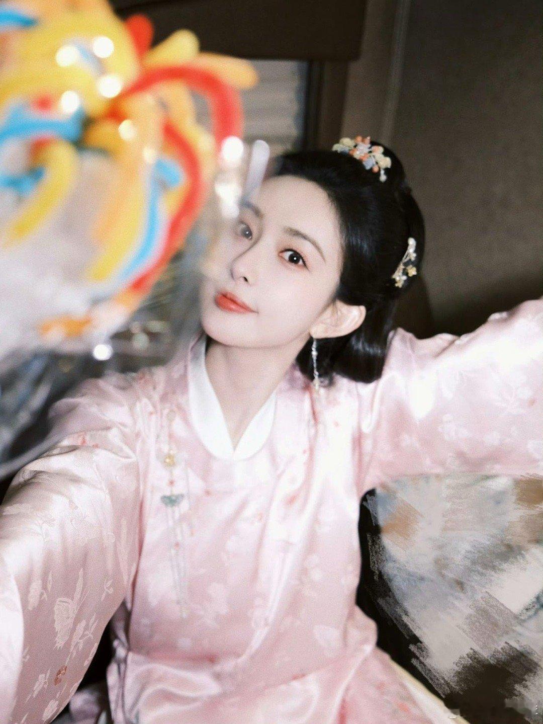 孟子义理想型是183的徐志胜  孟子义和徐志胜是最佳损友，650团队默契十足，玩