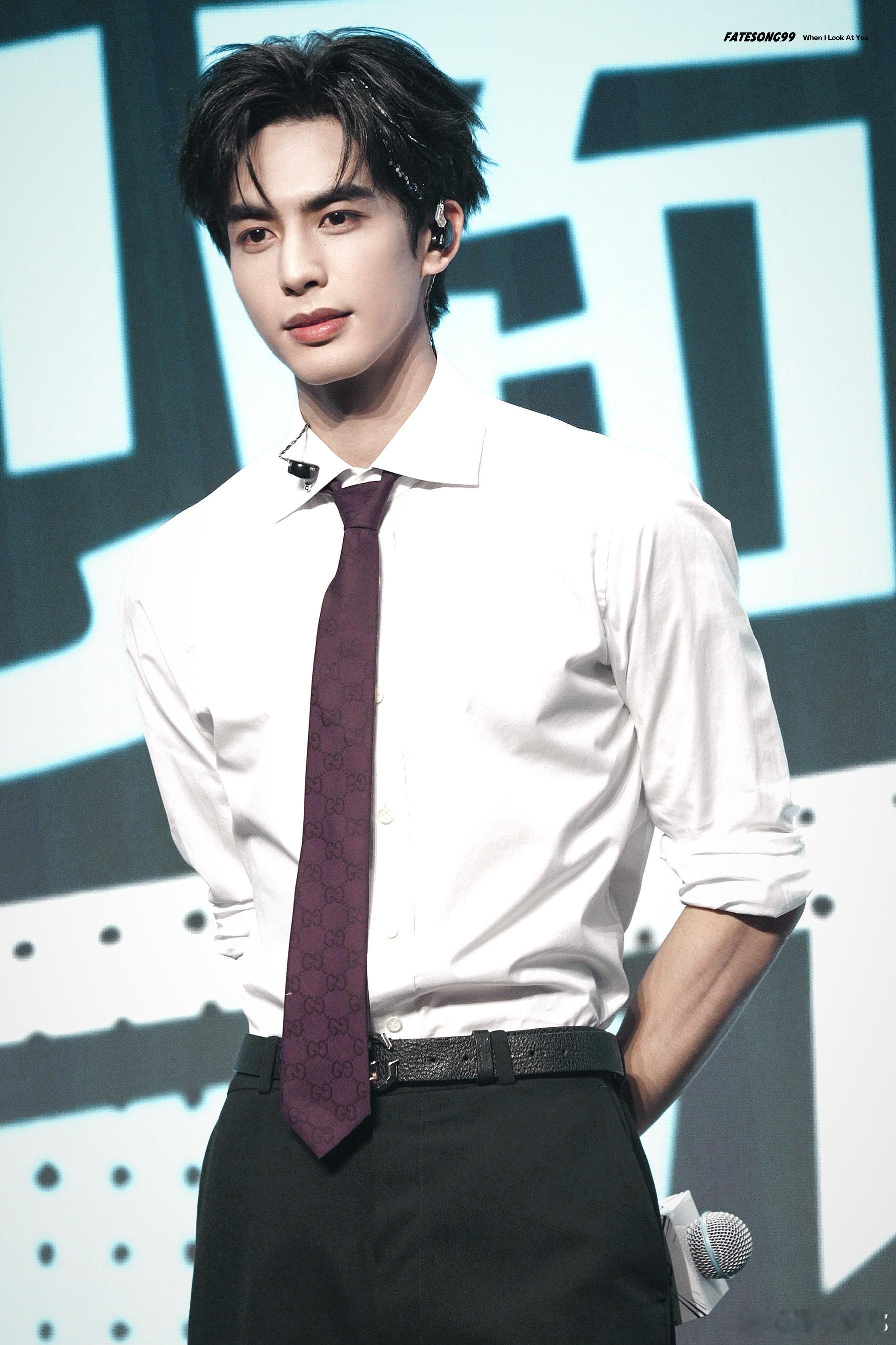 爱人的答卷宋威龙答100分 宋威龙真的把“爱粉丝”这件事做到了极致！见面会伴手礼