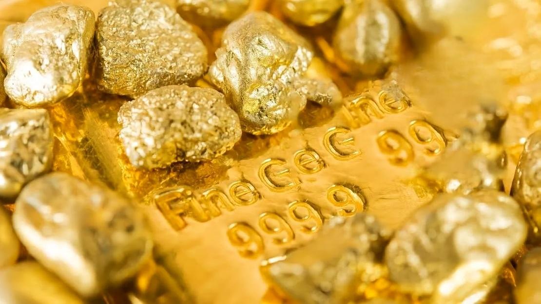 黄金突然暴力拉升大涨40美元，很多人又被短期行情带偏了
7月21日亚盘时段，现货