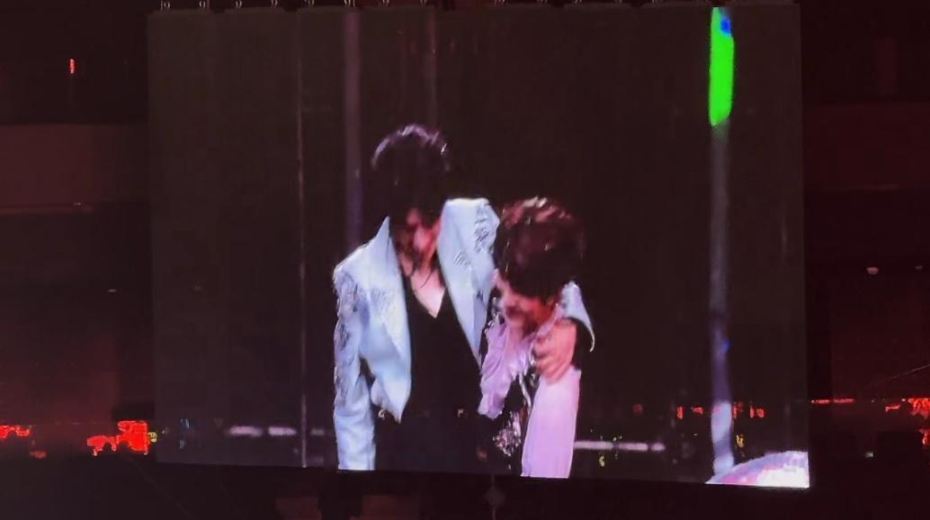 朱志鑫苏新皓互相公主抱 荣耀之战 