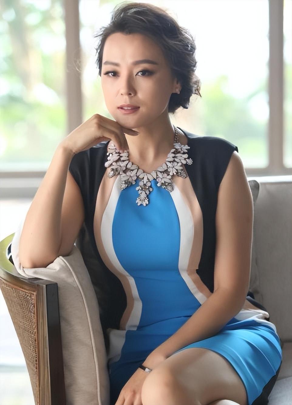 5位“妈妈专业户”：天生一张养尊处优脸，自带贵气，演不了穷人
在娱乐圈这片竞争白