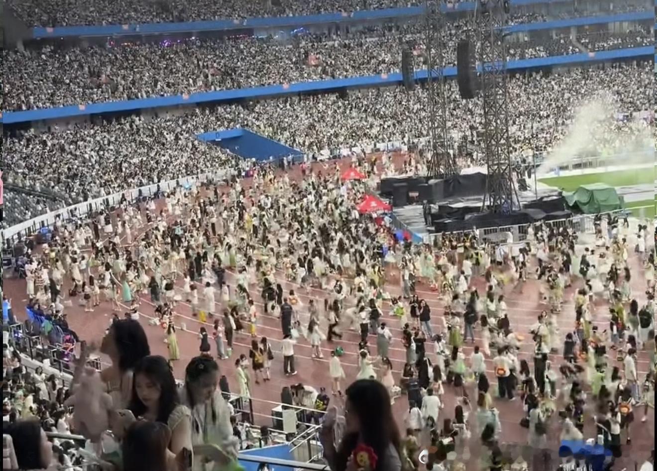 深圳地铁 投稿：2026-07-19，周日，18点50-19点10分，深圳地铁1