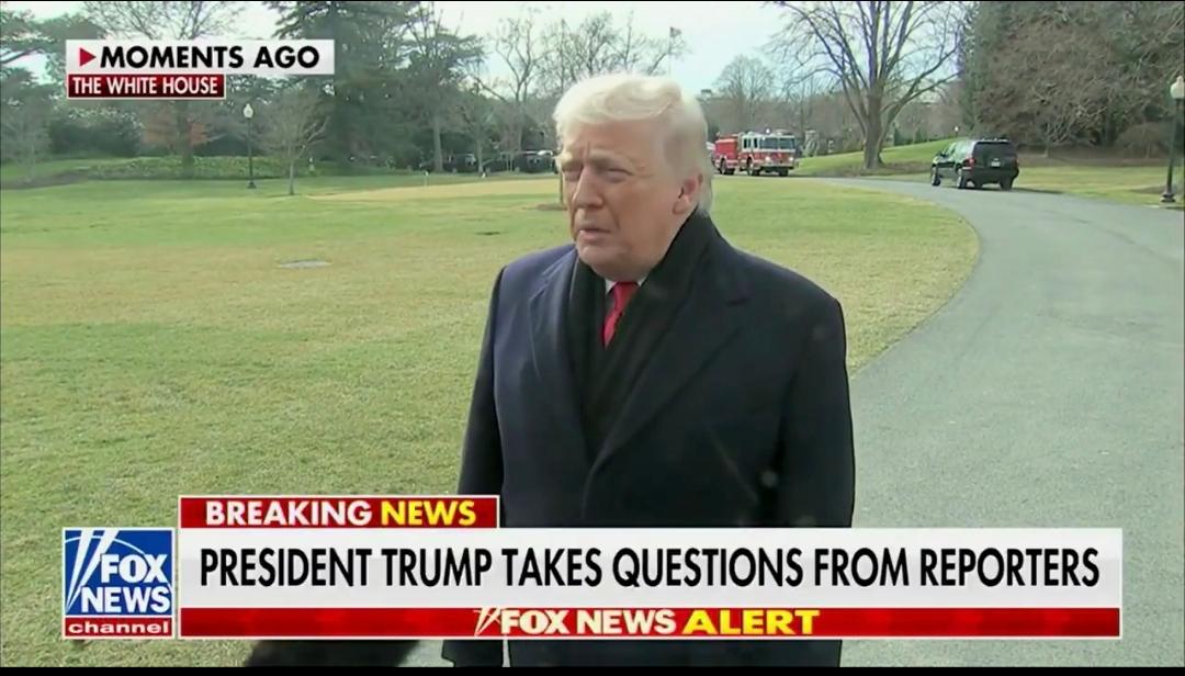 记者：“为什么选择与德尔西·罗德里格斯合作，而不是与马查多合作？”
特朗普：“如