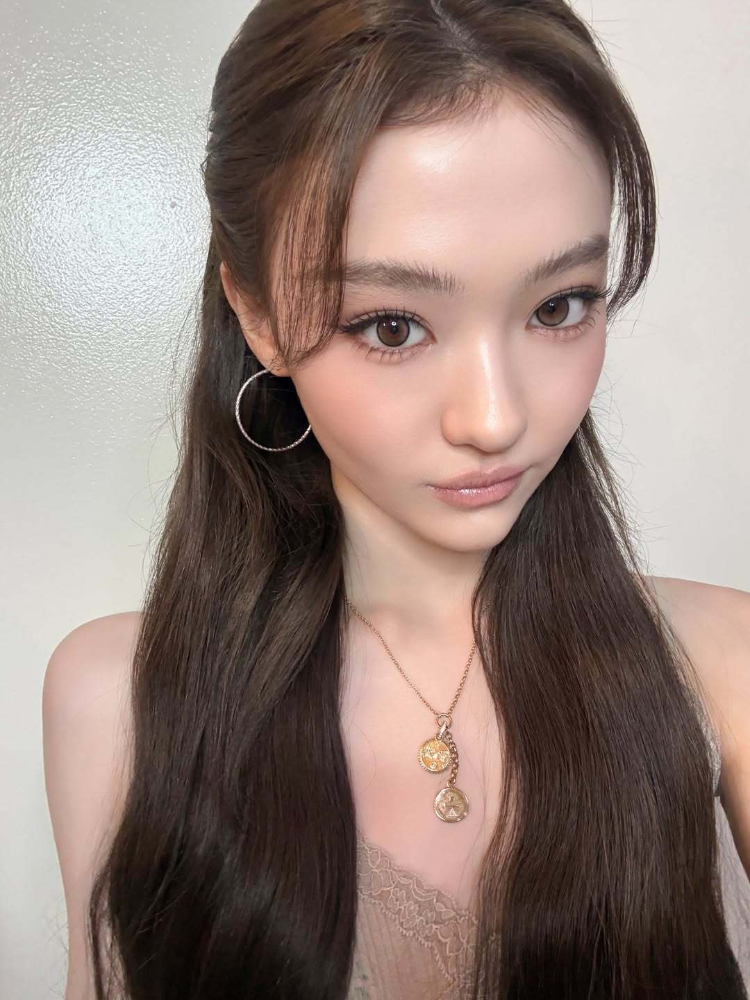ellagross  脸蛋天才🥹 