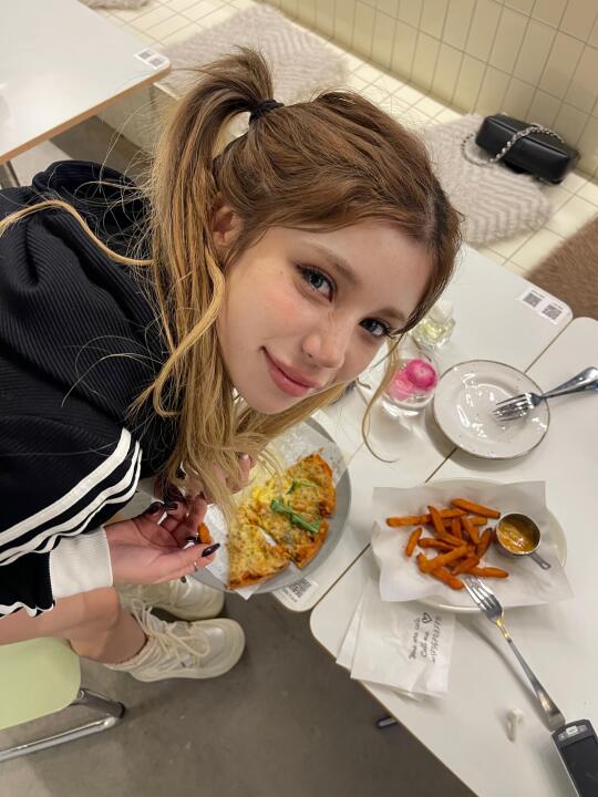 𝘁𝗵𝗮𝗻𝗸𝘀 𝗳𝗼𝗿 𝗻𝗼𝘁𝗵𝗶𝗻𝗴🫣