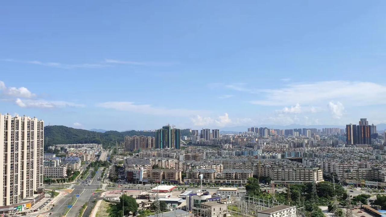 江门甘化厂：时光里的璀璨明珠
 
江门甘化厂，曾是城市的骄傲，也是亚洲第一大制糖