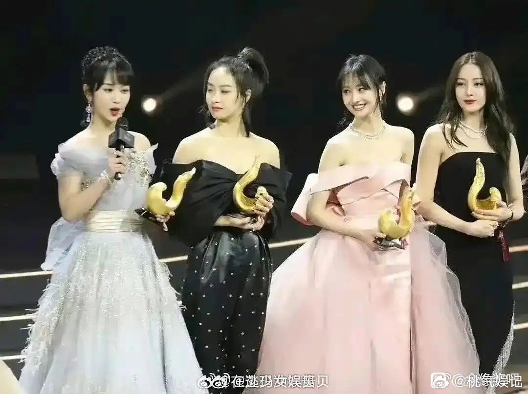 sz这气质真的内娱独一份了 