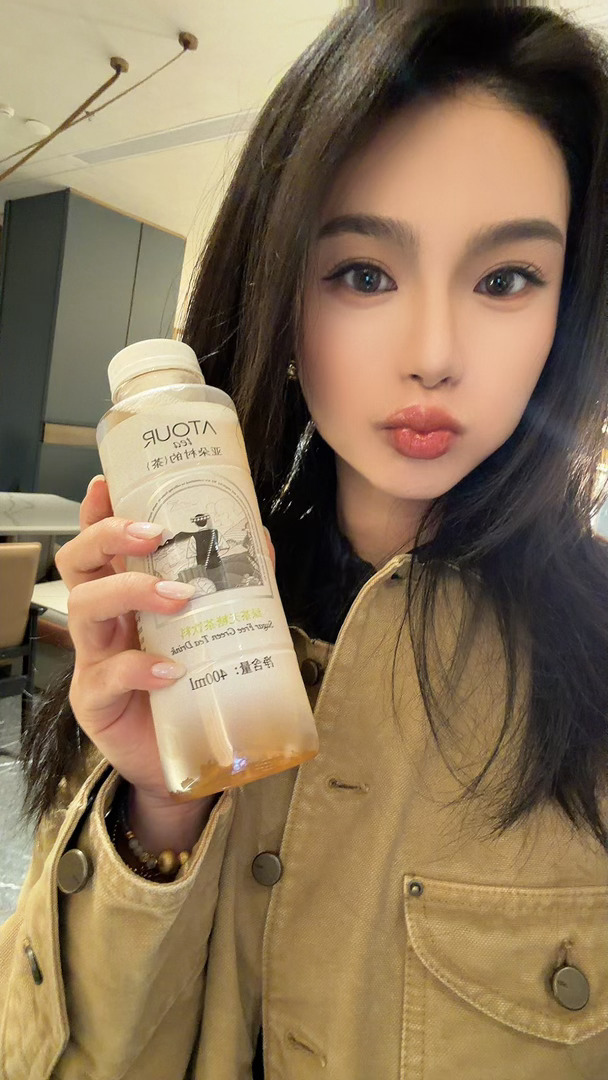 早啊不是长沙天气这么差嘛今天除了拍摄，还有个主线任务：去橘子洲头打卡！ 长沙