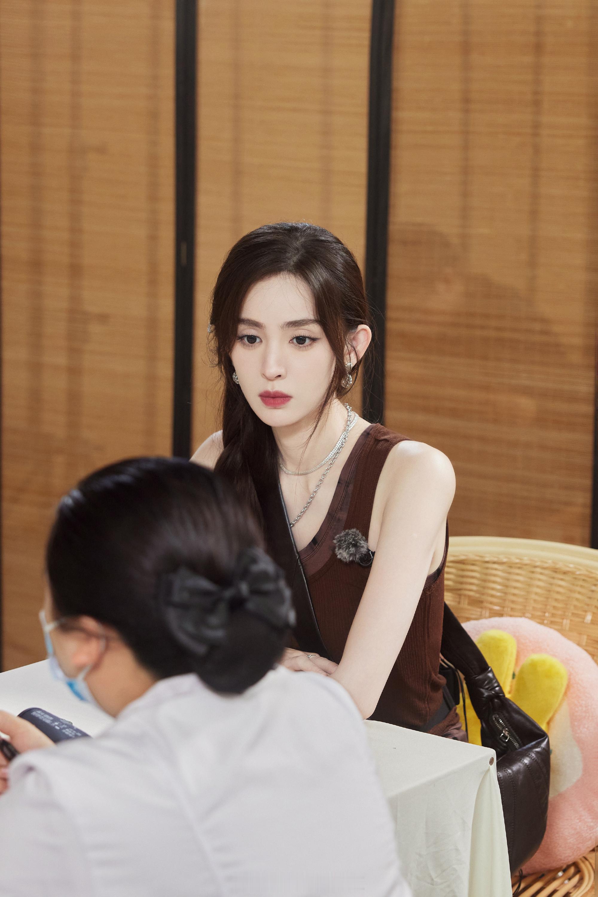 古力娜扎今日份甜酷和帅美 ​​​
