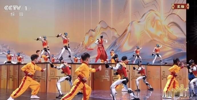 说实话，把春晚所有语言类节目改成机器人蹦跶都比现在这语言类节目好看，现在这语言类